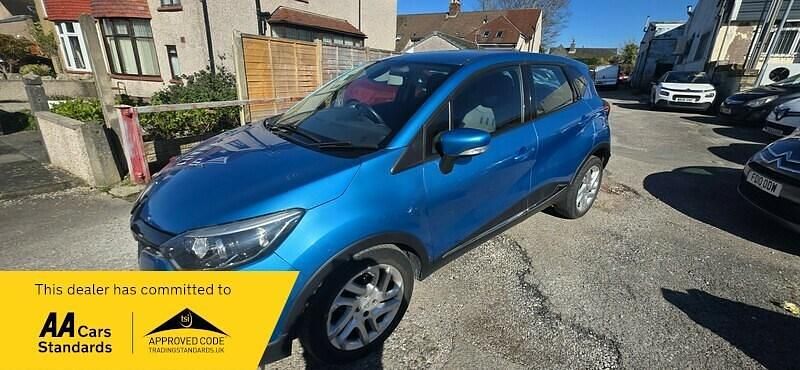 Used Renault Captur Dynamique 90 HP (66 kW) 2014 Blue SUV