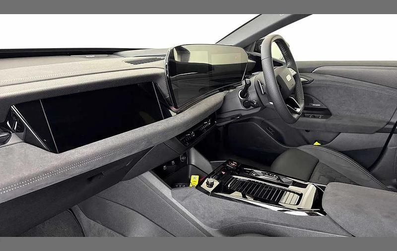 Używany Audi e-tron Performance 266 kW (362 KM) 2025 Czarny SUV
