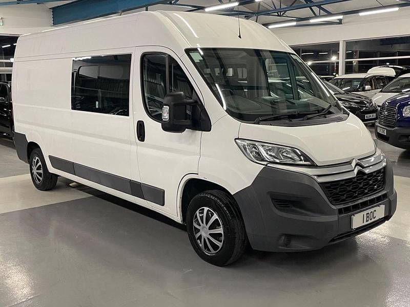 White Used 2025 Citroën Relay Van | £11,490 (Super price) - Image 1/4