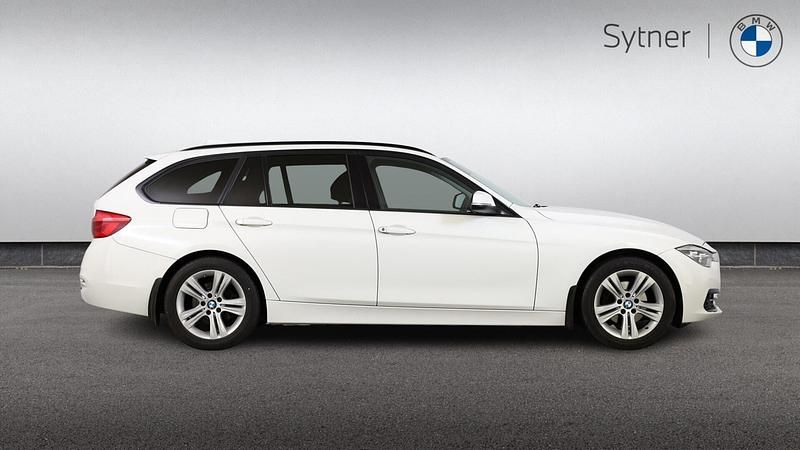 Used BMW 318 Sport Line 148 HP (108 kW) 2019 White Estate