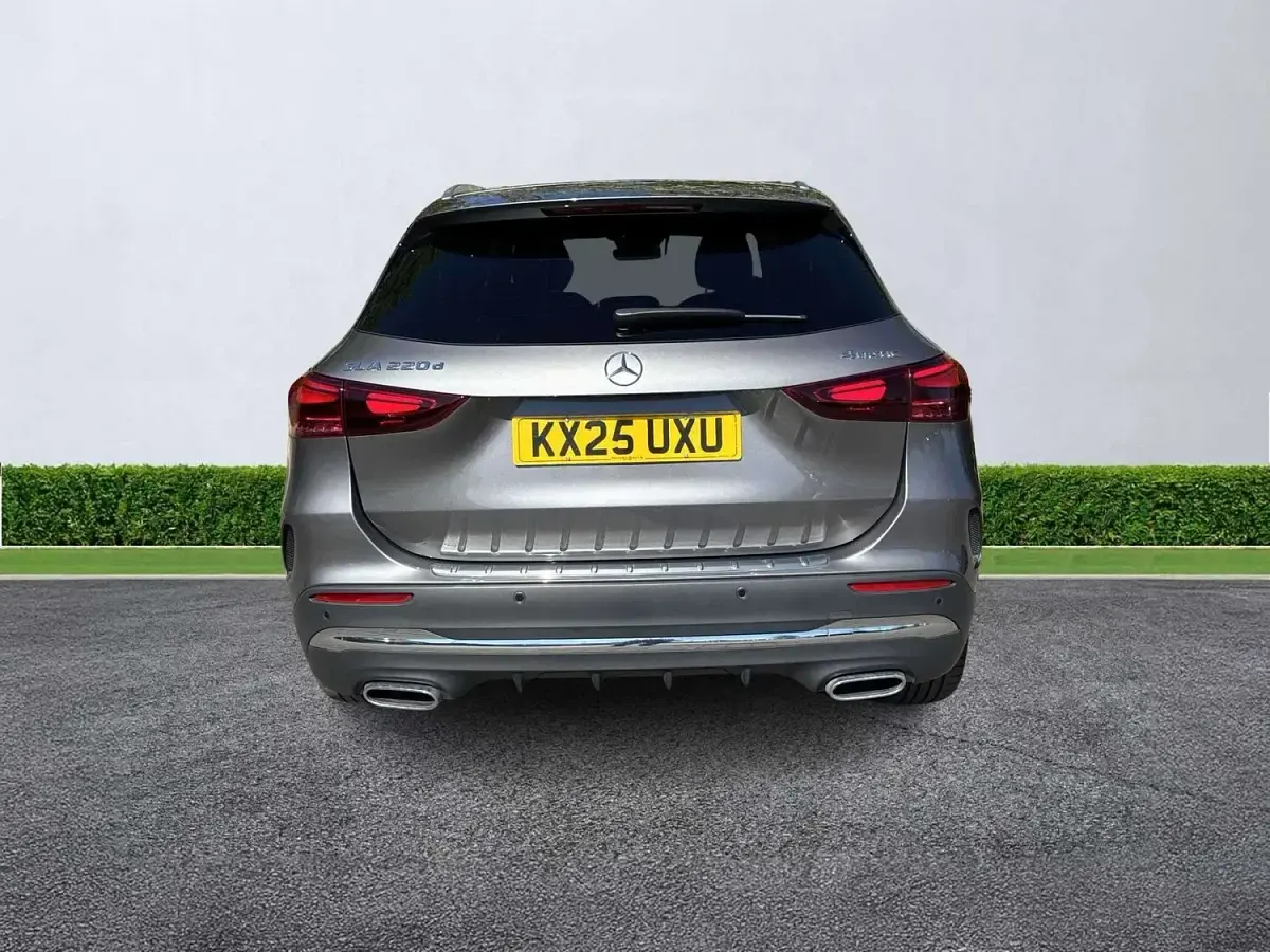 Used Mercedes GLA220 AMG Line Premium Plus 190 HP (139 kW) 2025 Grey SUV