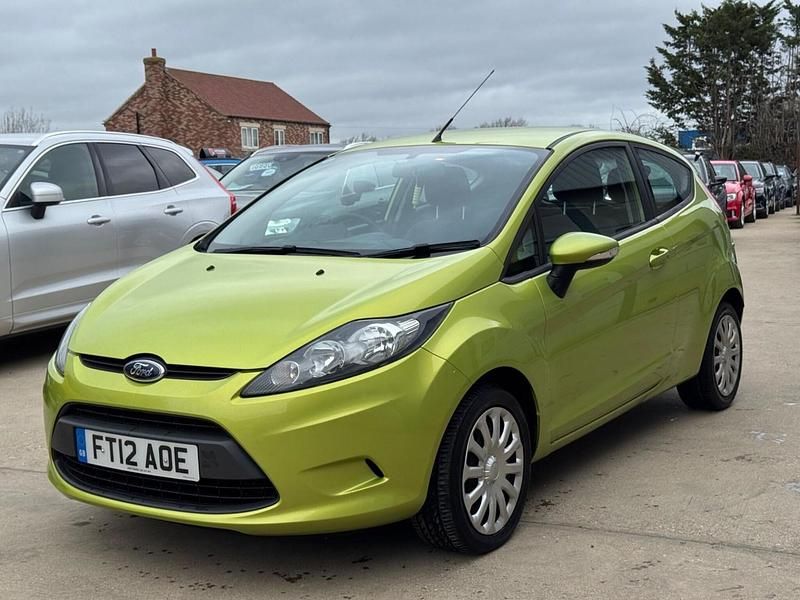 Used Ford Fiesta 82 HP (60 kW) 2012 Green Hatchback