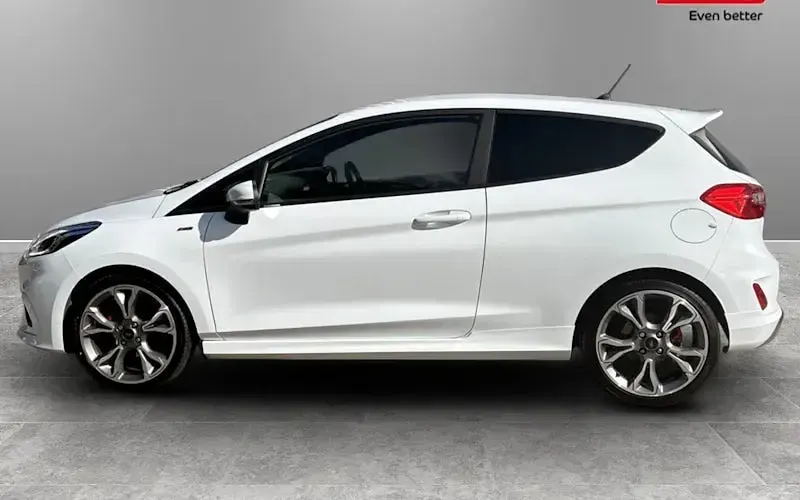 Used Ford Fiesta ST-Line 140 HP (102 kW) 2018 White Hatchback