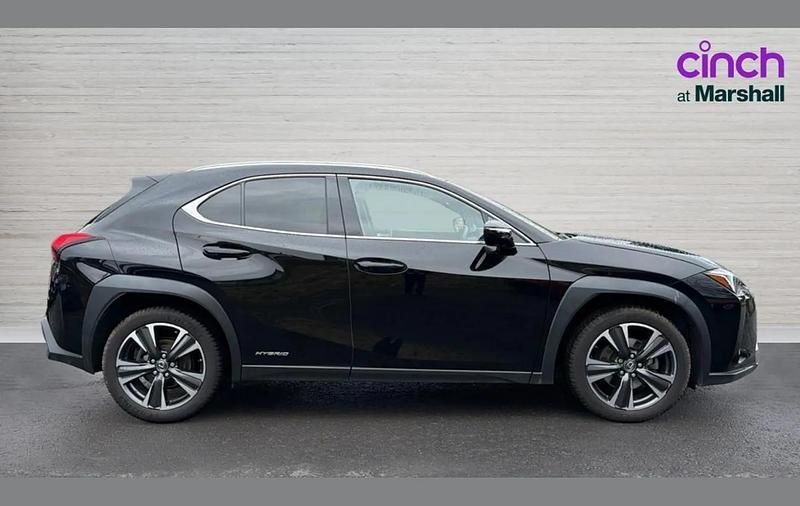 Used Lexus UX 250h 184 HP (135 kW) 2020 Black SUV