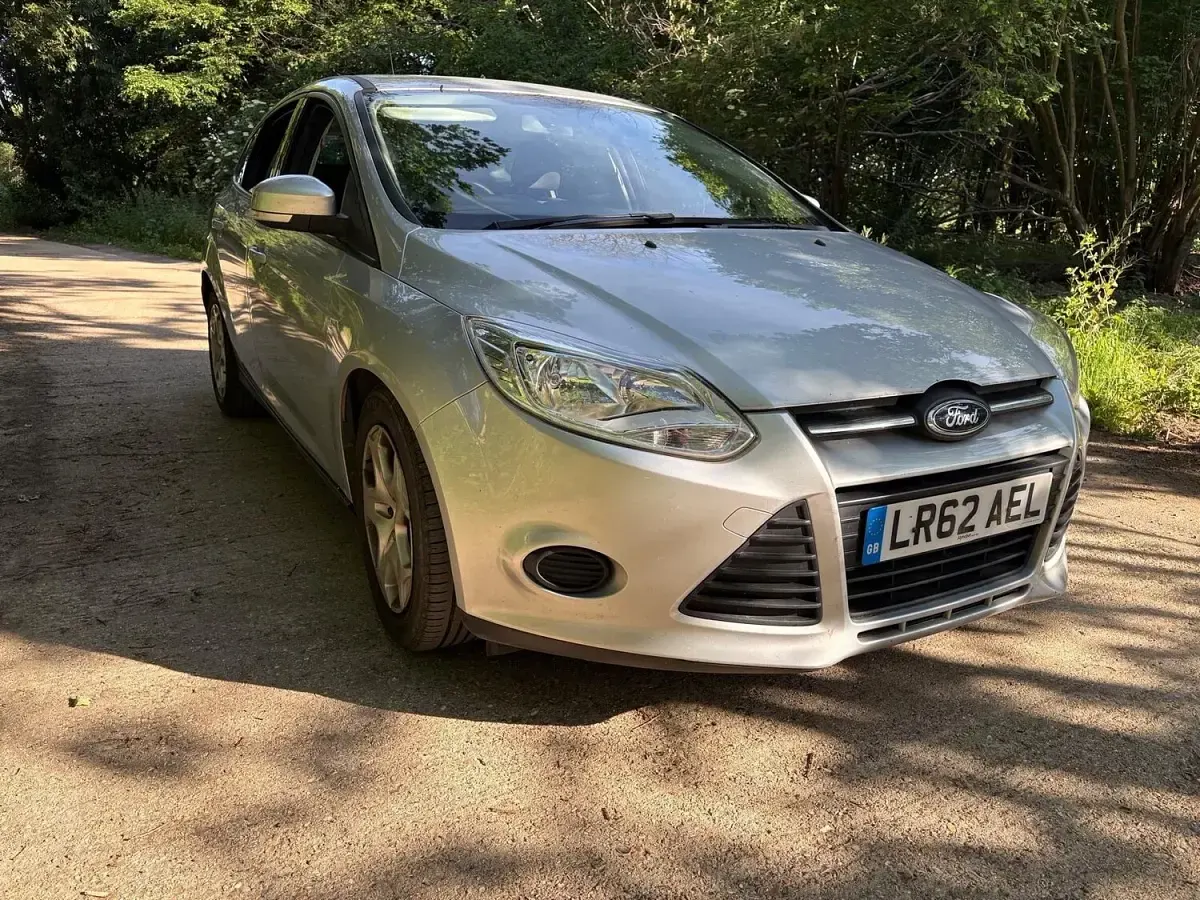 Used Ford Focus 115 HP (84 kW) 2012 Silver Hatchback