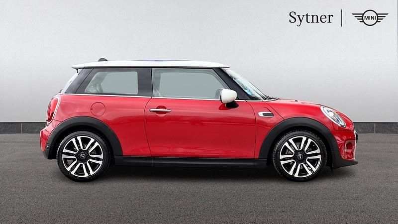 Używany Mini Cooper Exclusive 134 KM (98 kW) 2019 Czerwony Hatchback
