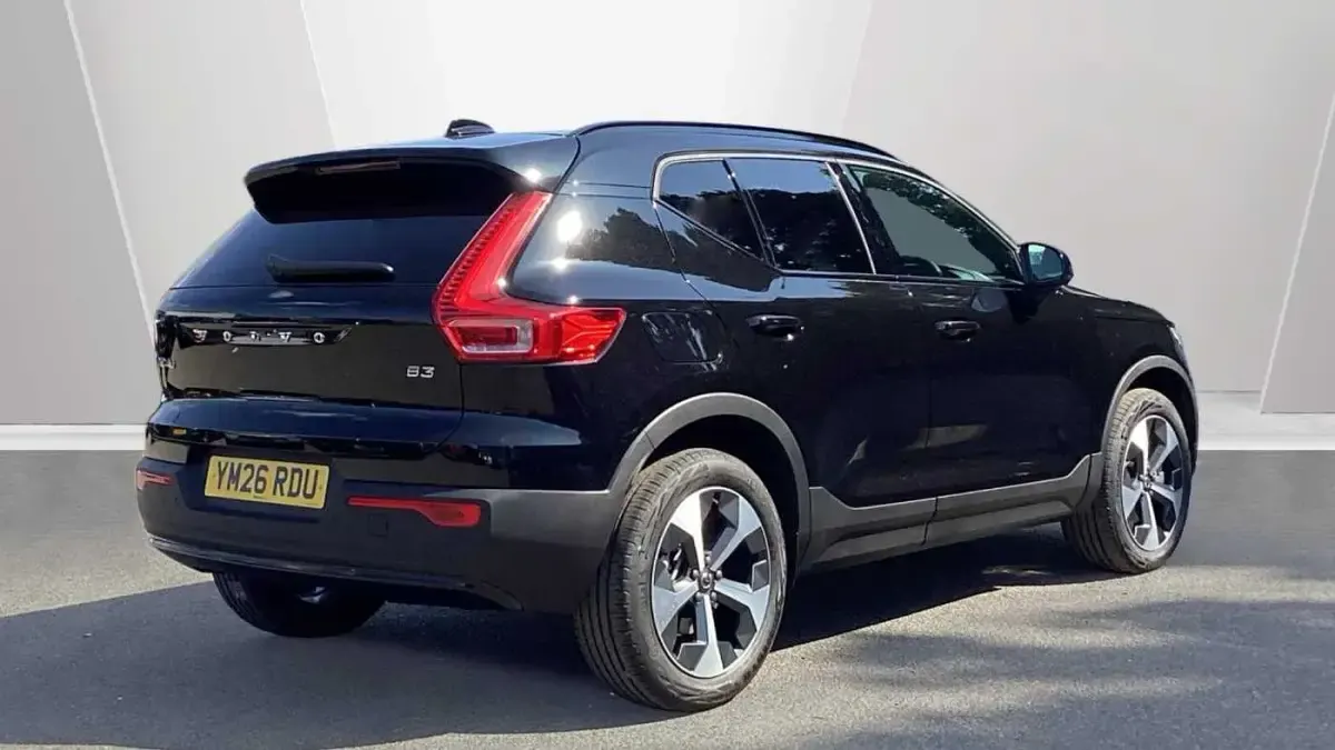 New Volvo XC40 Plus 161 HP (118 kW) 2027 SUV