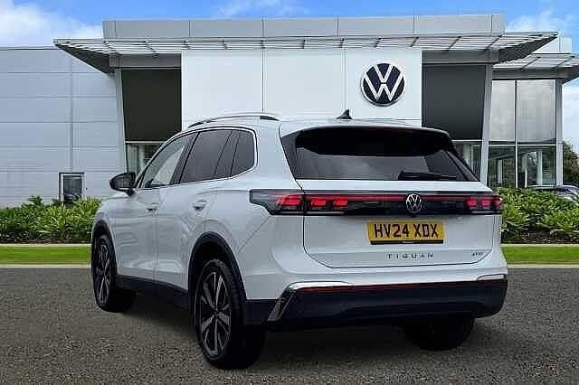 Used VW Tiguan Edition 150 HP (110 kW) 2024 Pure white SUV
