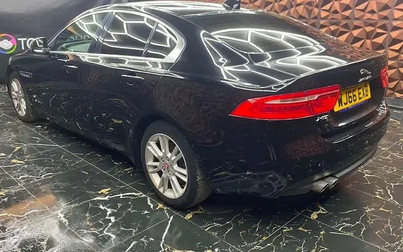 Used Jaguar XE Prestige 179 HP (131 kW) 2016 Black Sedan
