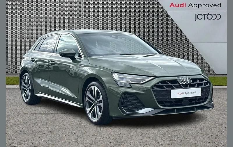 Used Audi A3 S-Line 147 HP (108 kW) 2025 Green Hatchback