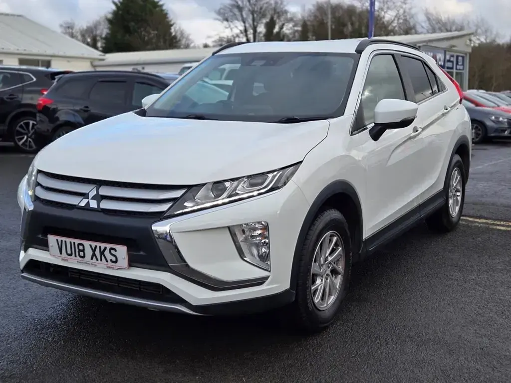 Used Mitsubishi Eclipse Cross 163 HP (119 kW) 2018 White SUV