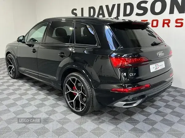 Used Audi Q7 S-Line 231 HP (169 kW) 2023 Black SUV