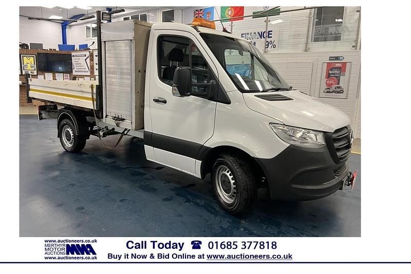 White Used 2019 Mercedes Sprinter Van | £10,650 (A bit pricey) - Image 1/4