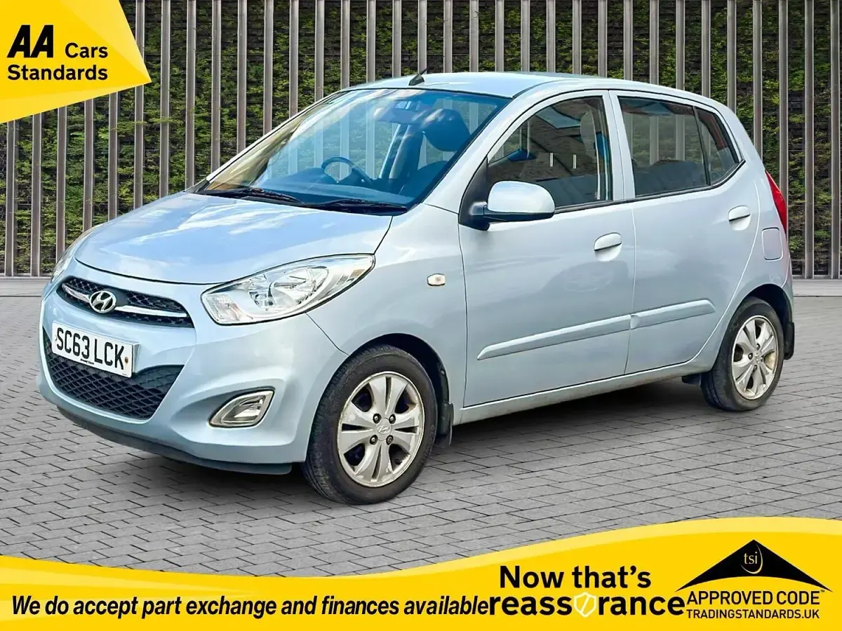 Used Hyundai i10 Active 85 HP (62 kW) 2014 Silver Hatchback