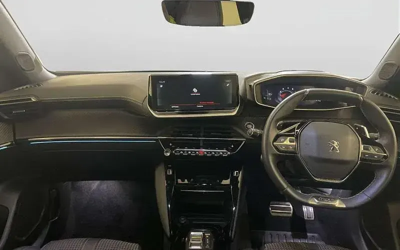 Second-hand Peugeot 2008 GTi 131 CP (96 kW) 2023 Alb SUV