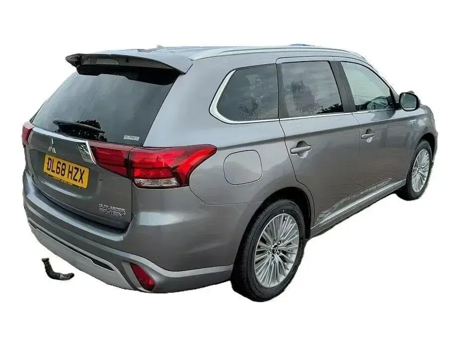 Używany Mitsubishi Outlander P-HEV 2019 Szary SUV