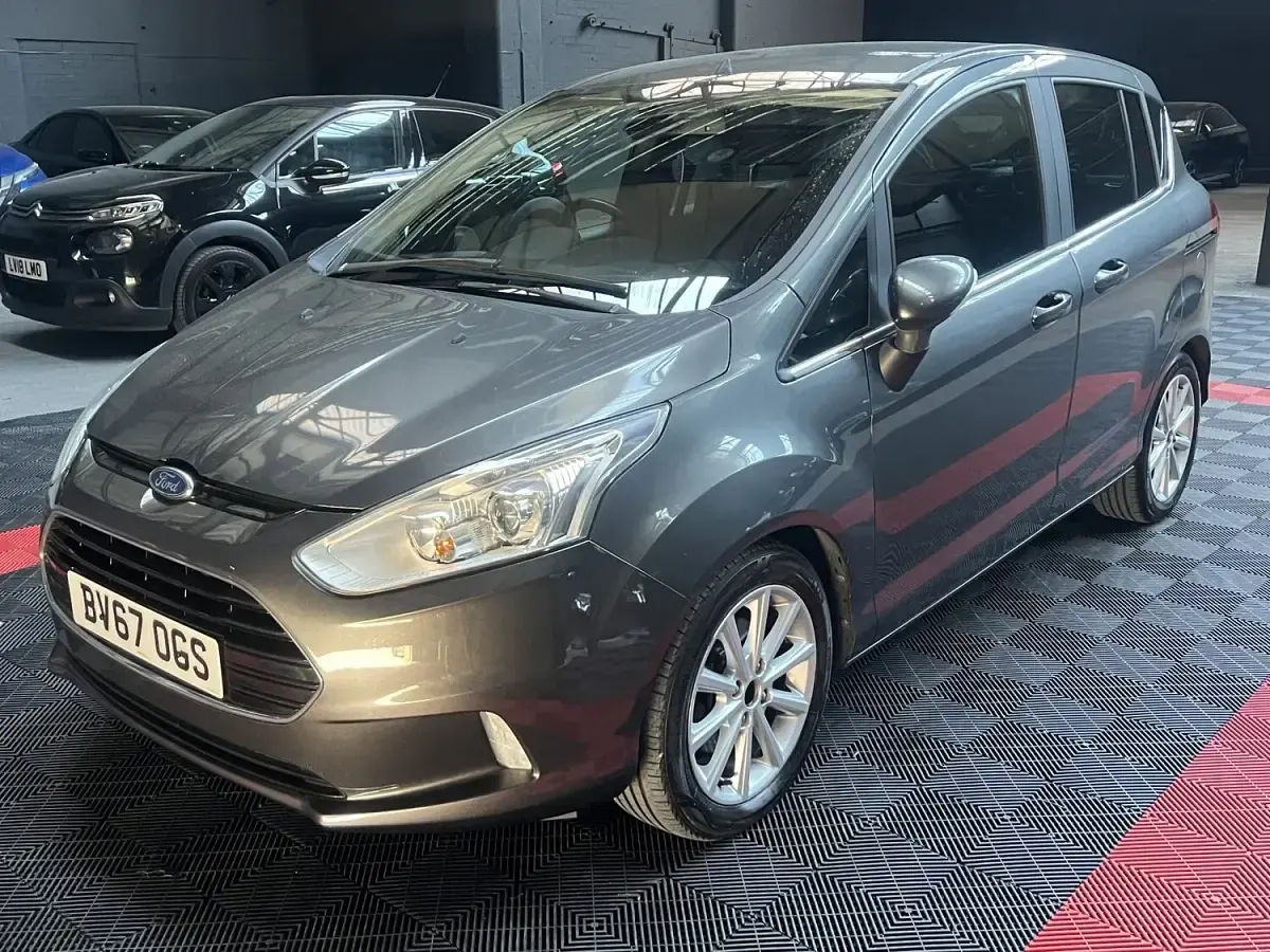 Used Ford B-MAX Titanium 125 HP (91 kW) 2017 Grey MPV