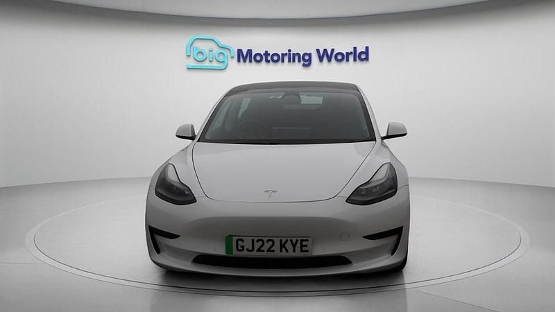 Used Tesla Model 3 Standard Range Plus 177 kW (241 HP) 2022 Sedan