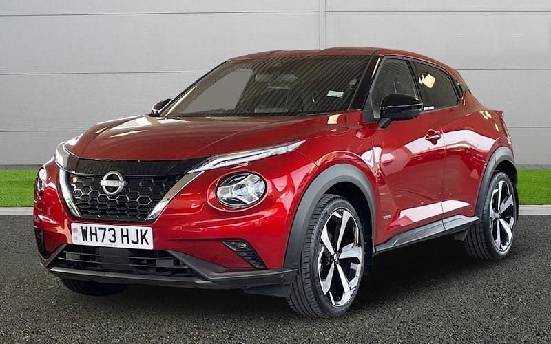 Begagnad Nissan Juke Tekna 143 HK (105 kW) 2023 Röd SUV