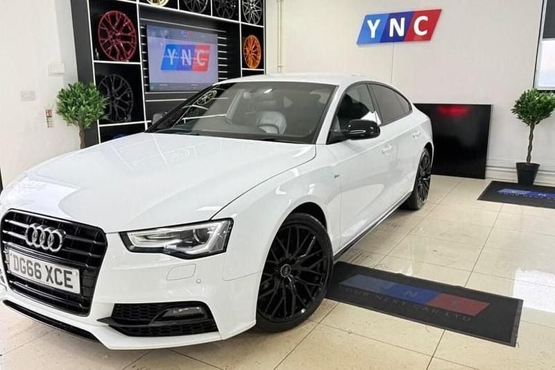 Used Audi A5 Sportback Advanced 150 HP (110 kW) 2016 White Hatchback