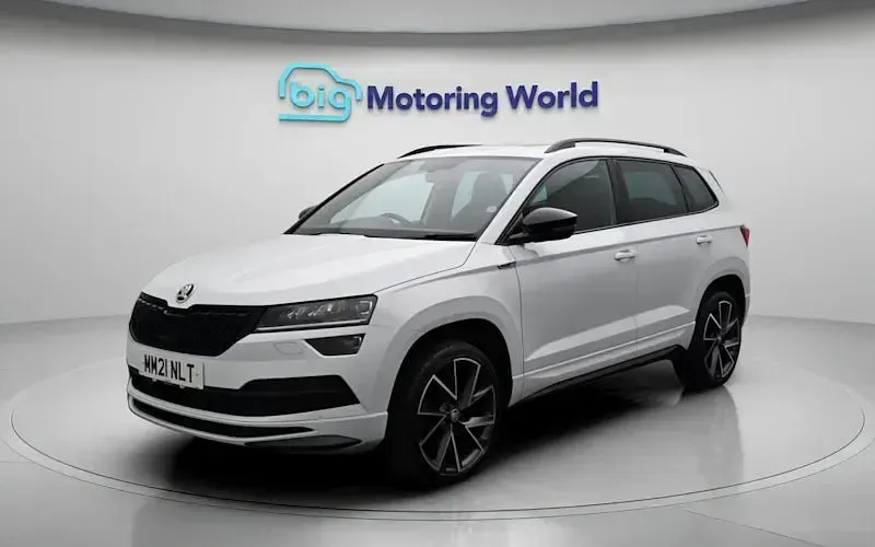 Used Skoda Karoq SportLine 150 HP (110 kW) 2021 White SUV