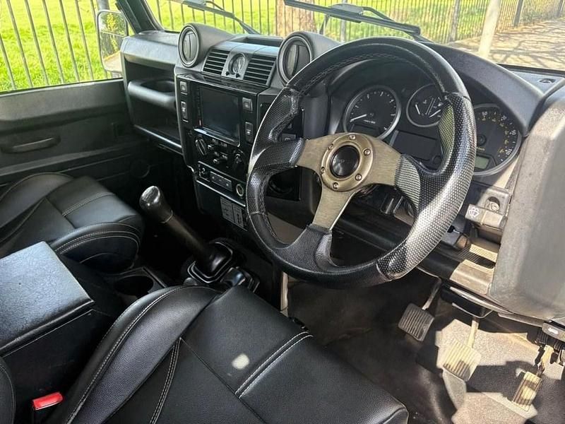 Usado Land Rover Defender 2012 Verde Carrinha