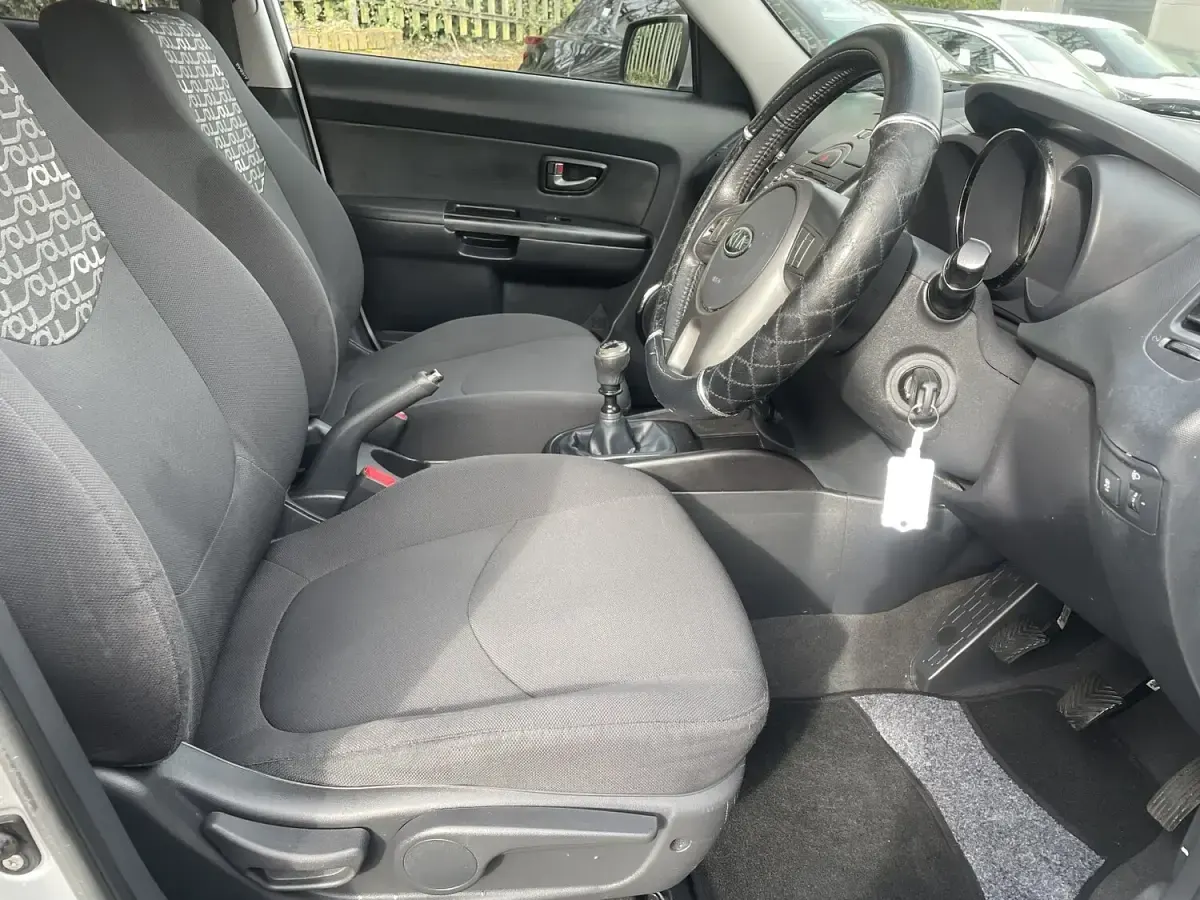 Used Kia Soul 126 HP (92 kW) 2011 Silver SUV