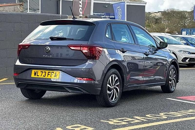 Used VW Polo Life 95 HP (69 kW) 2024 Grey Hatchback