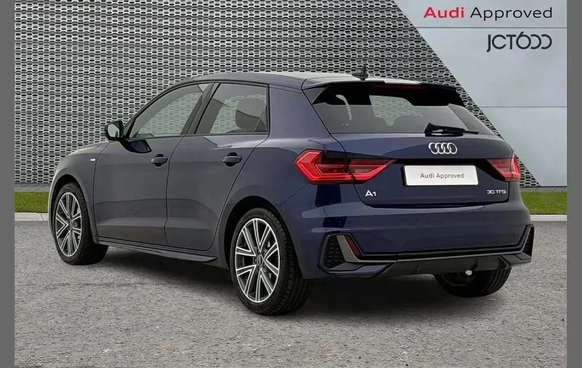 Begagnad Audi A1 S-Line 113 HK (83 kW) 2025 Blå SUV