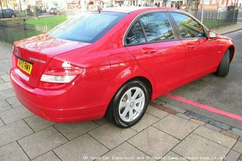 Used Mercedes C180 156 HP (114 kW) 2010 Sedan