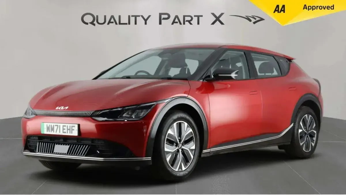Usado Kia EV6 Air 166 kW (226 HP) 2022 Vermelho SUV