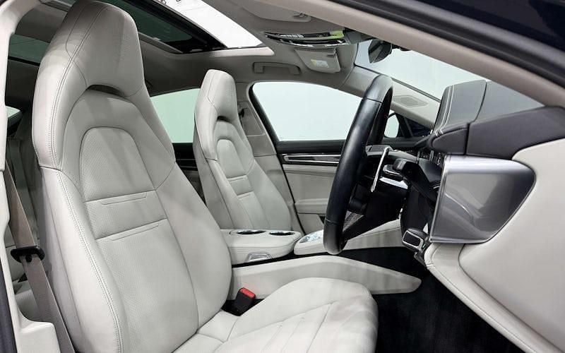 Used Porsche Panamera Platinum Edition 462 HP (339 kW) 2022 Hatchback