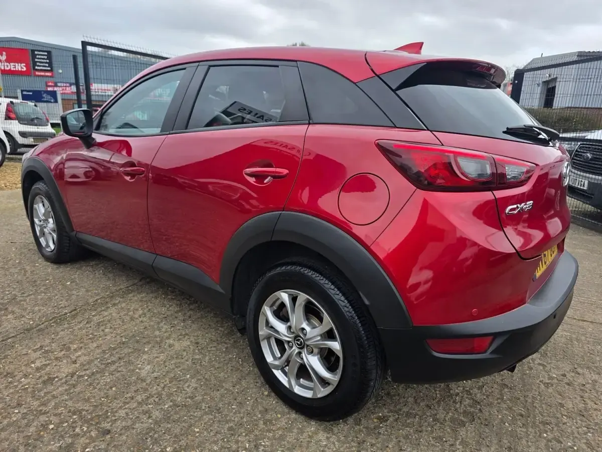 Usado Mazda CX-3 105 HP (77 kW) 2017 Vermelho SUV