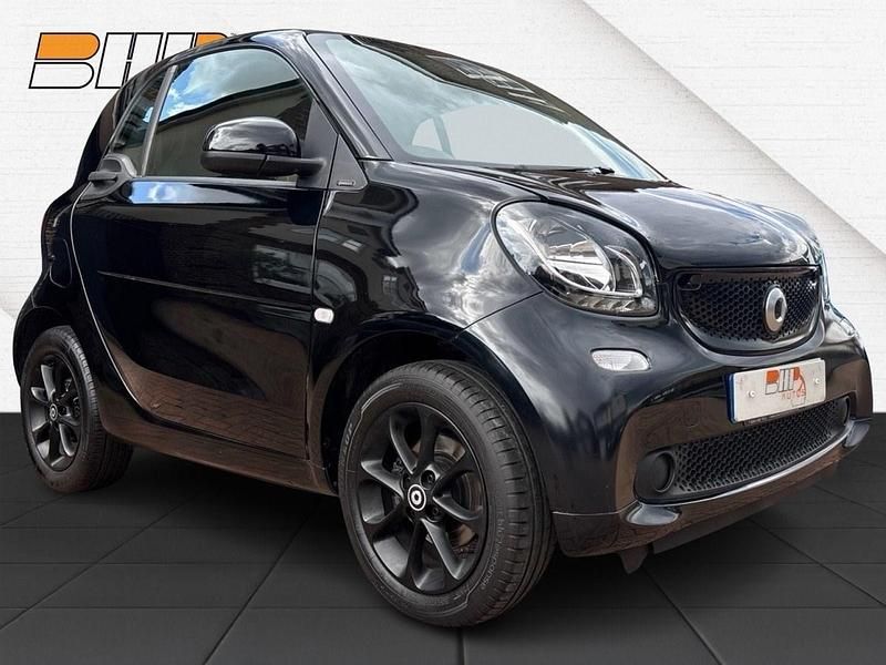 Black Used 2017 Smart ForTwo Coupé Passion Coupe | £6,999 (Good price) - Image 1/4