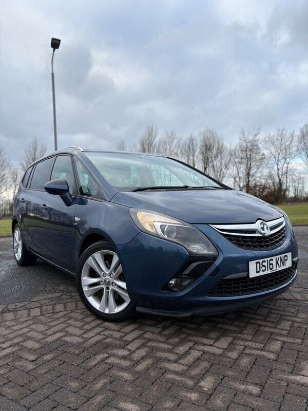 Blue Used 2016 Vauxhall Zafira SRi MPV | £4,700 (Fair price) - Image 1/3