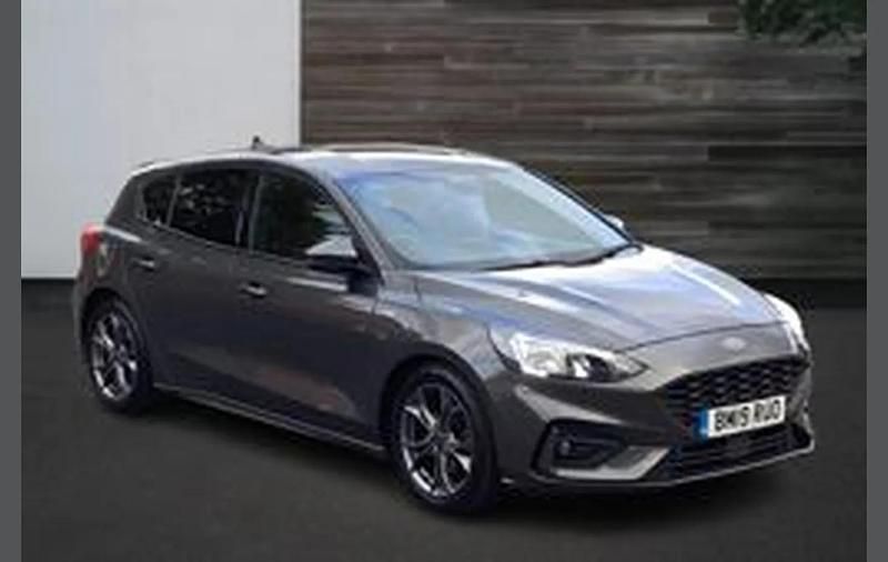 Grey Used 2019 Ford Focus ST-Line Hatchback | £9,999 (Fair price) - Image 1/4