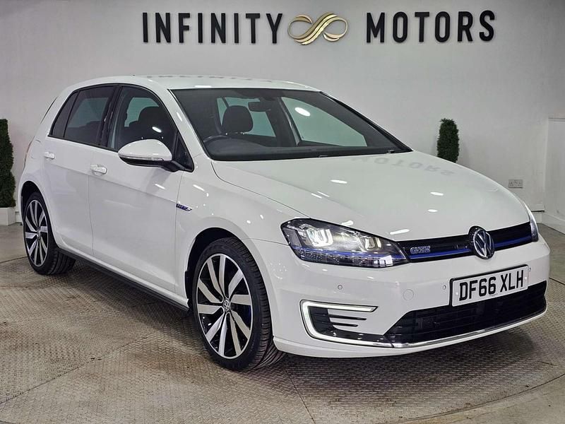 Used VW Golf VII GTE 204 HP (150 kW) 2016 White Hatchback
