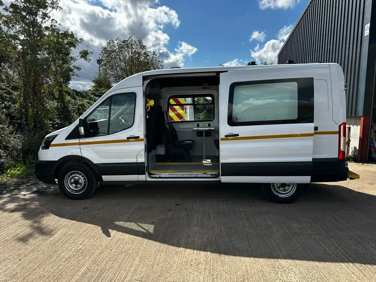 Used Ford Transit 130 HP (95 kW) 2021 White Van