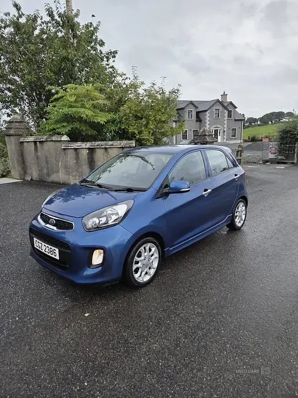 Used Kia Picanto 85 HP (62 kW) 2016 Blue Hatchback