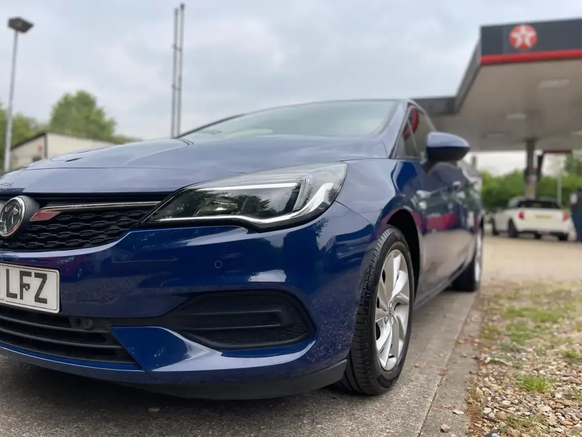 Second-hand Vauxhall Astra Business Edition 110 CP (80 kW) 2020 Albastru Hatchback