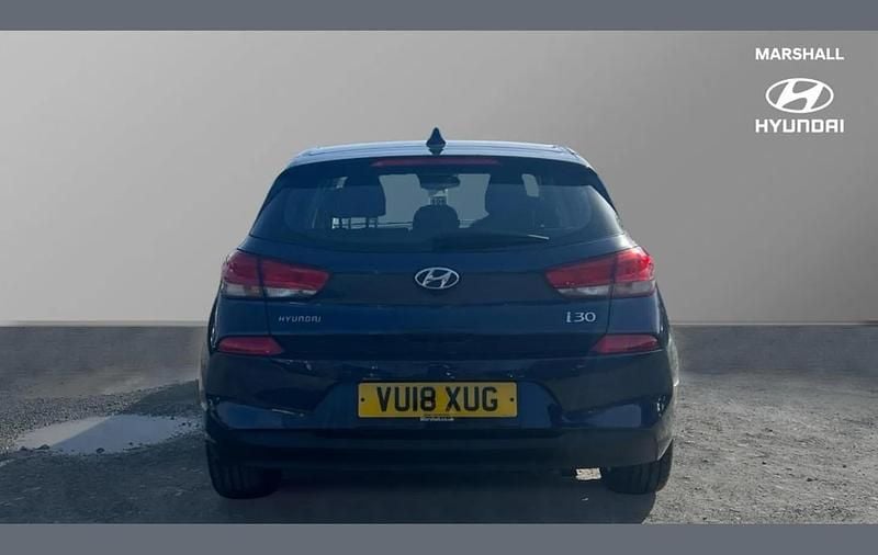 Used Hyundai i30 SE 138 HP (101 kW) 2018 Blue Hatchback