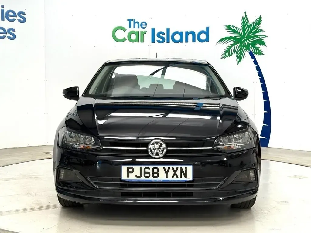 Begagnad VW Polo SE 65 HK (47 kW) 2019 Svart Halvkombi