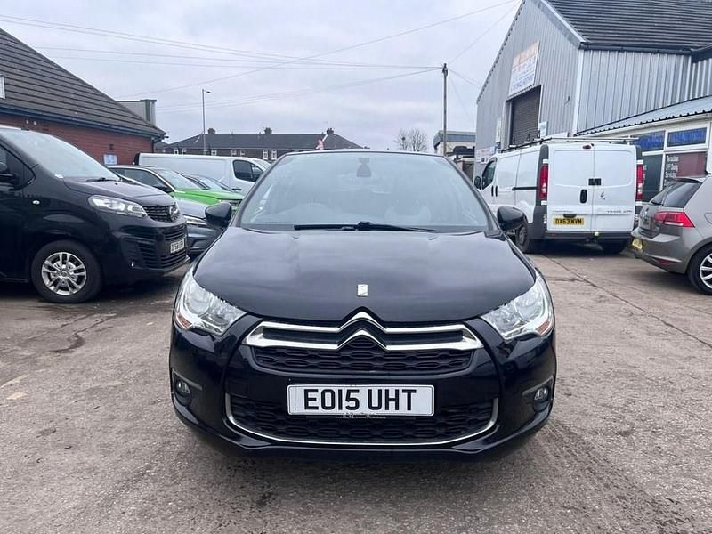 Usado Citroën DS4 115 HP (84 kW) 2015 Preto Citadino
