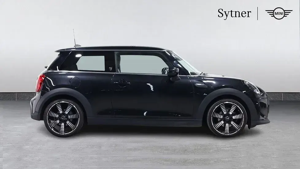 Used Mini Cooper Exclusive 134 HP (98 kW) 2023 Black Hatchback