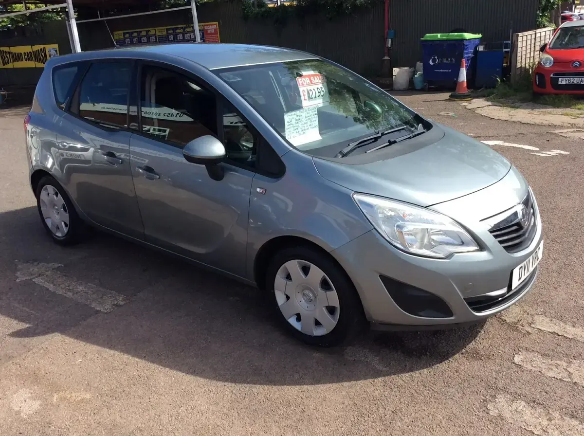 Used Vauxhall Meriva 2011 Silver MPV