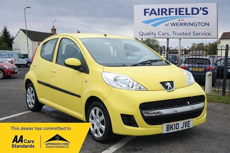 Used Peugeot 107 68 HP (50 kW) 2010 Yellow Hatchback