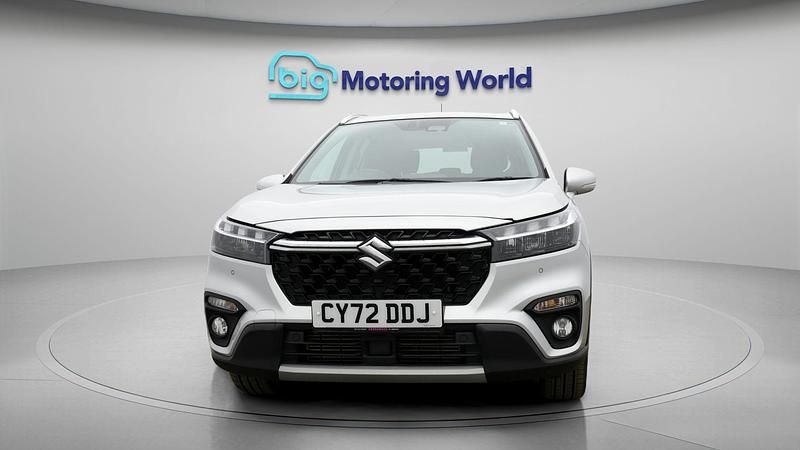 Used Suzuki SX4 S-Cross 127 HP (93 kW) 2023 Silver SUV