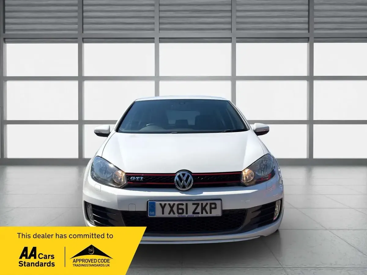Used VW Golf VI GTI 210 HP (154 kW) 2011 White Hatchback