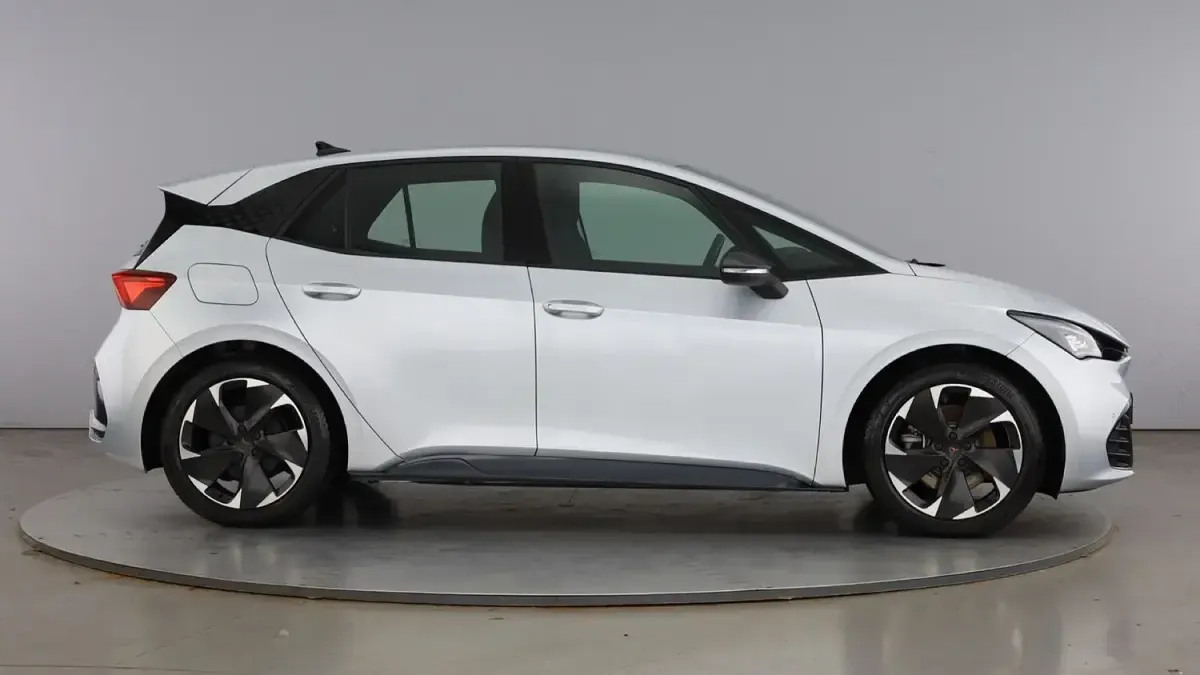 New Cupra Born e-Boost 169 kW (231 HP) 2025 Geyser silver Hatchback