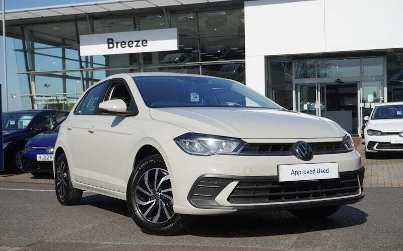 Used 2025 VW Polo Life Hatchback | £14,880 (Super price) - Image 1/4